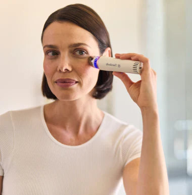 TheraFace Depuffing Wand 冰感護膚美容儀